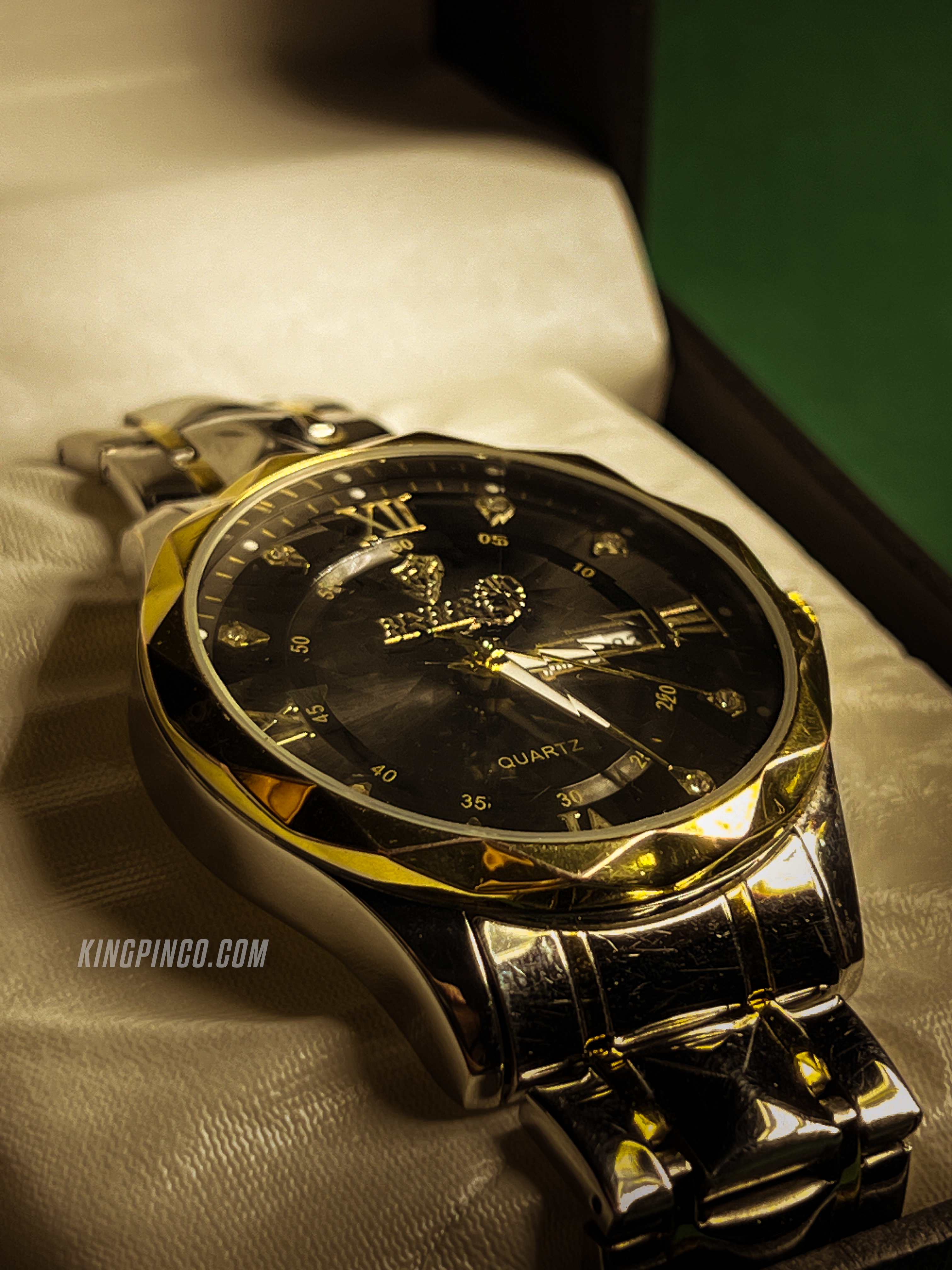 Binbond Black Dial Watch – Durable Crystal Glass